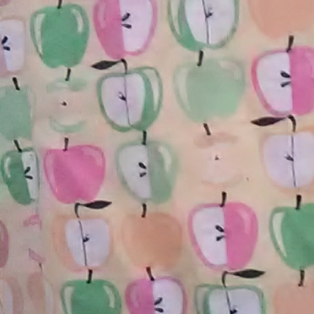 Apple Scrub top